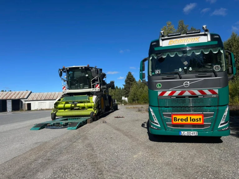 Instagram post from dominikschwertransporte. This post is in position 4.
